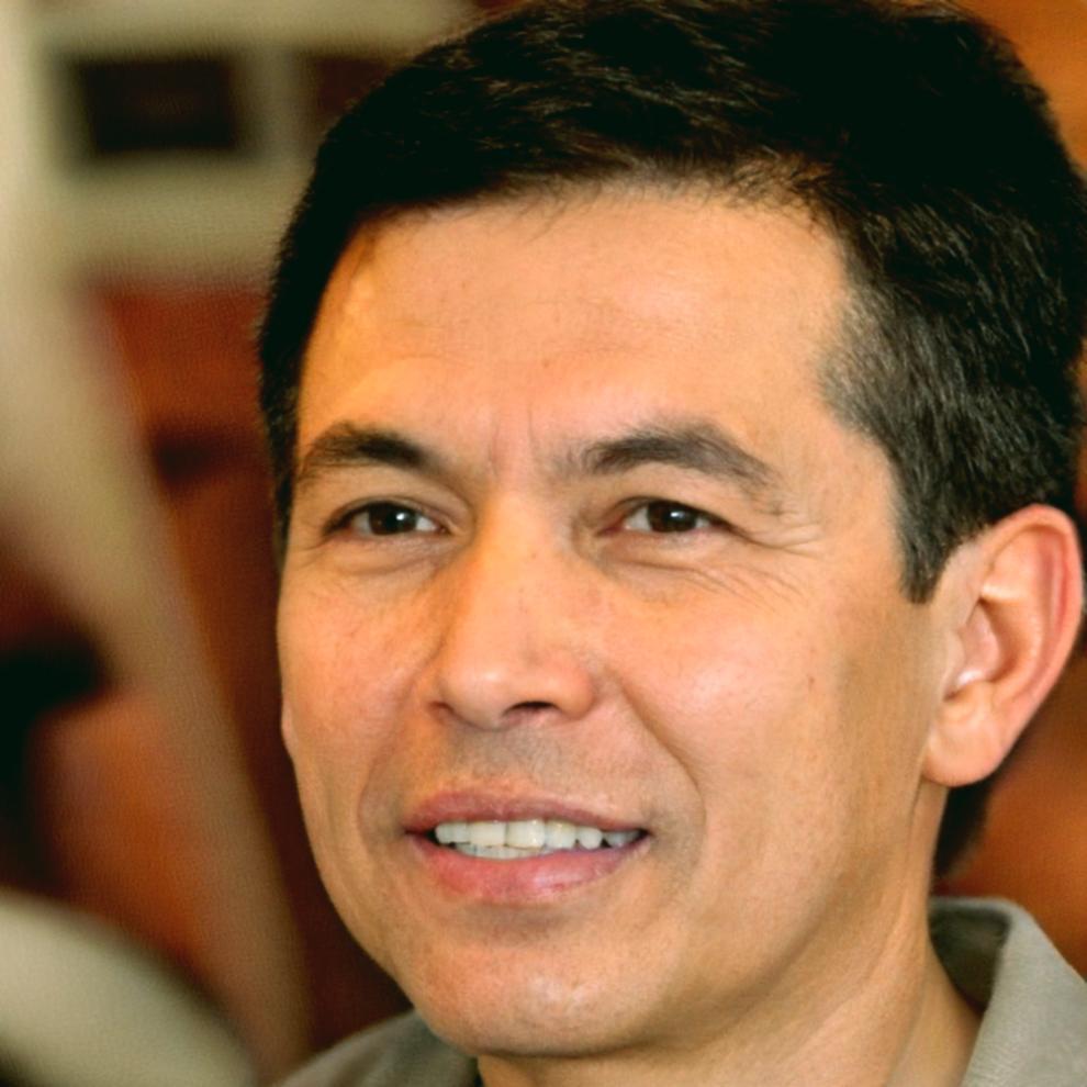 Portrait de Julien Montpellier, instructeur en finance